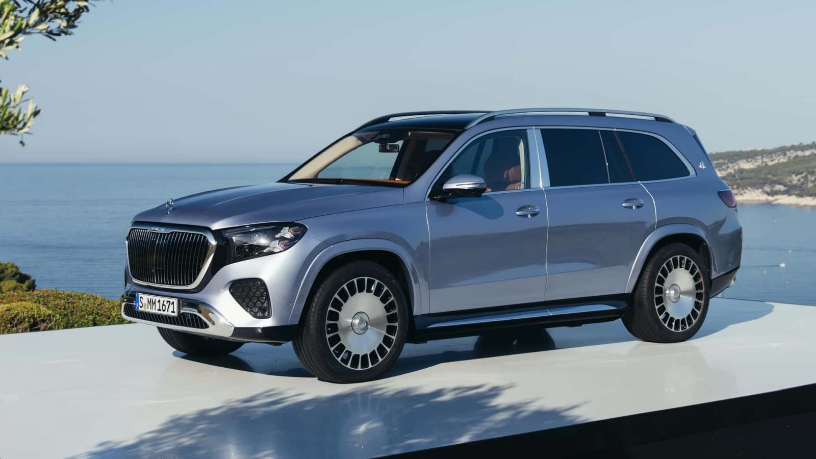 Επίσημη πρεμιέρα για την ανανεωμένη Mercedes-Maybach GLS 